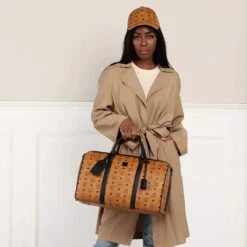 MCM Ottomar Weekender Medium Cognac Weekender -Modetaschengeschäft A0178374 MCM position 3