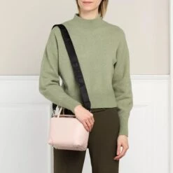 Furla 1927 Soft Mini Boston Bag Bon Bon+Nero Crossbody Bag -Modetaschengeschäft A0179122 Furla position 3