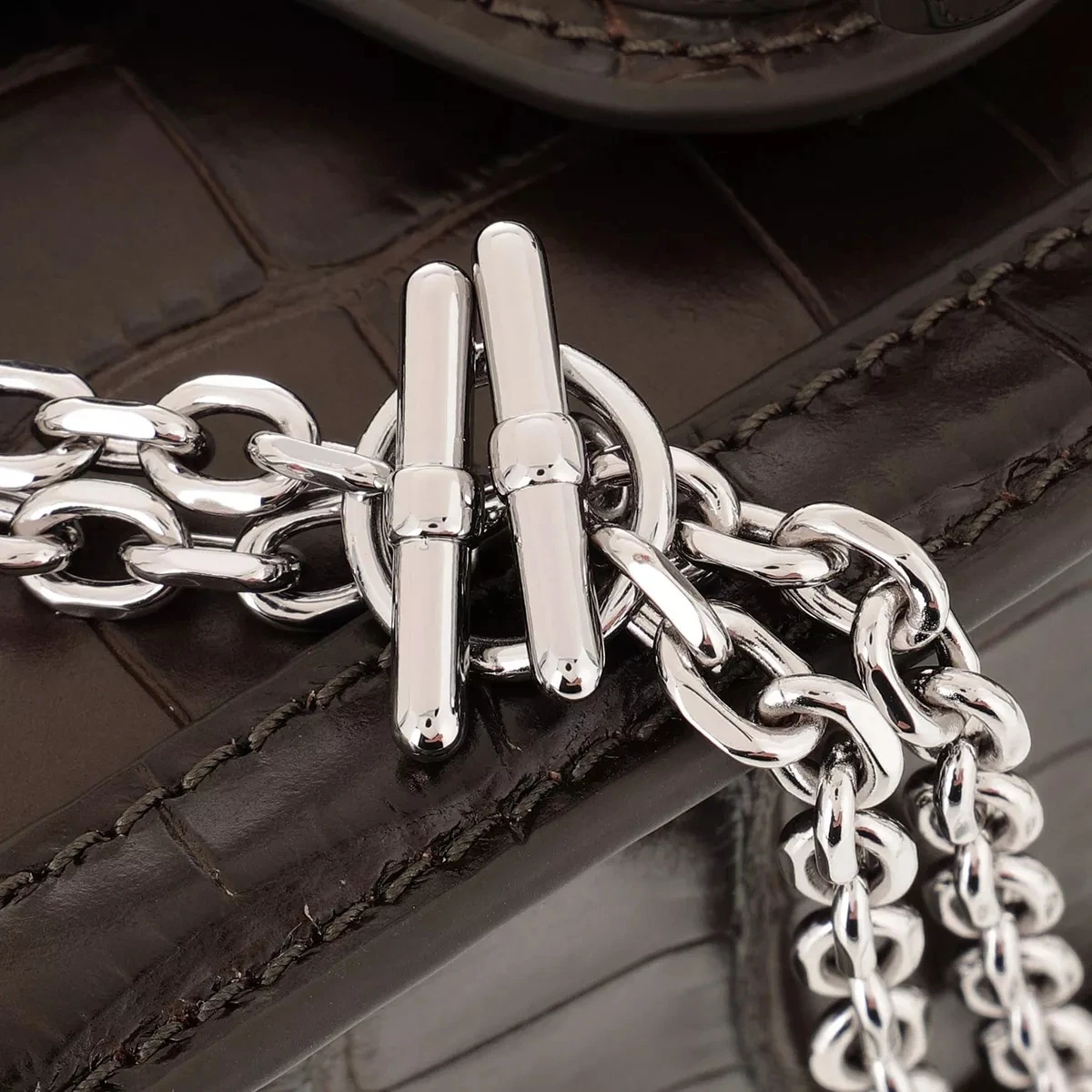 Coccinelle Marvin Twist Croco Shiny Soft Bark Crossbody Bag 5 Coccinelle Marvin Twist Croco Shiny Soft Bark Crossbody Bag – Bild 3