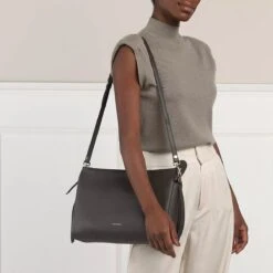 Coccinelle Boheme Handbag Bark/Bark Crossbody Bag -Modetaschengeschäft A0181641 Coccinelle position 3 1