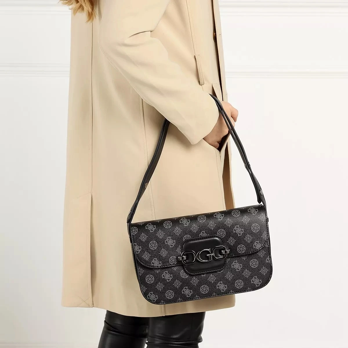 Guess Hensely G Logo Convertible Shoulder Bag Coal Multi Satchel 4 Guess Hensely G Logo Convertible Shoulder Bag Coal Multi Satchel – Bild 2