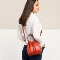 Furla Miastella Mini Bucket Ba Tangerine Bucket Bag -Modetaschengeschäft A0185877 Furla position 3