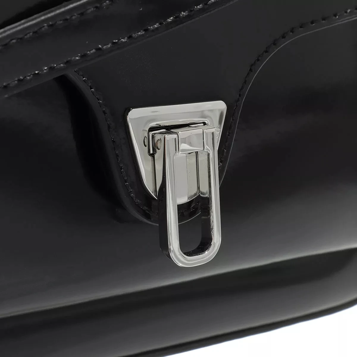 Coccinelle Beat Shiny Calf Noir Camera Bag 7 Coccinelle Beat Shiny Calf Noir Camera Bag – Bild 5