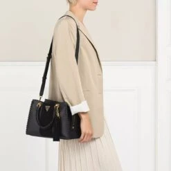 Guess Kaoma Satchel Black Tote -Modetaschengeschäft A0189845 Guess position 3