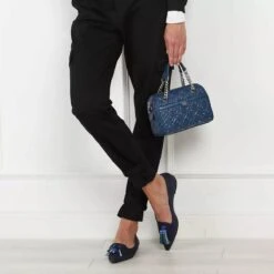 MICHAEL Michael Kors Extra Small Duffle Crossbody River Blue Duffle Bag -Modetaschengeschäft A0194838 MichaelMichaelKors Position 7