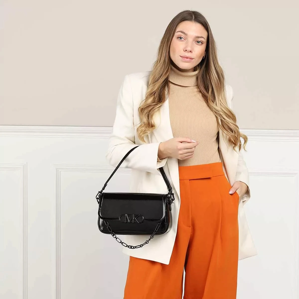 MICHAEL Michael Kors Parker Medium Covertible Pouchette Shoulder Black Pochette 4 MICHAEL Michael Kors Parker Medium Covertible Pouchette Shoulder Black Pochette – Bild 2