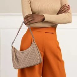 MICHAEL Michael Kors Jet Set Charm Medium Convetible Pouchette Xbody Camel Hobo Bag -Modetaschengeschäft A0198609 MichaelMichaelKors position 3