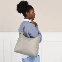 Coccinelle Gleen Stone Hobo Bag 10 Coccinelle Gleen Stone Hobo Bag -Modetaschengeschäft A0198752 Coccinelle position 2 1