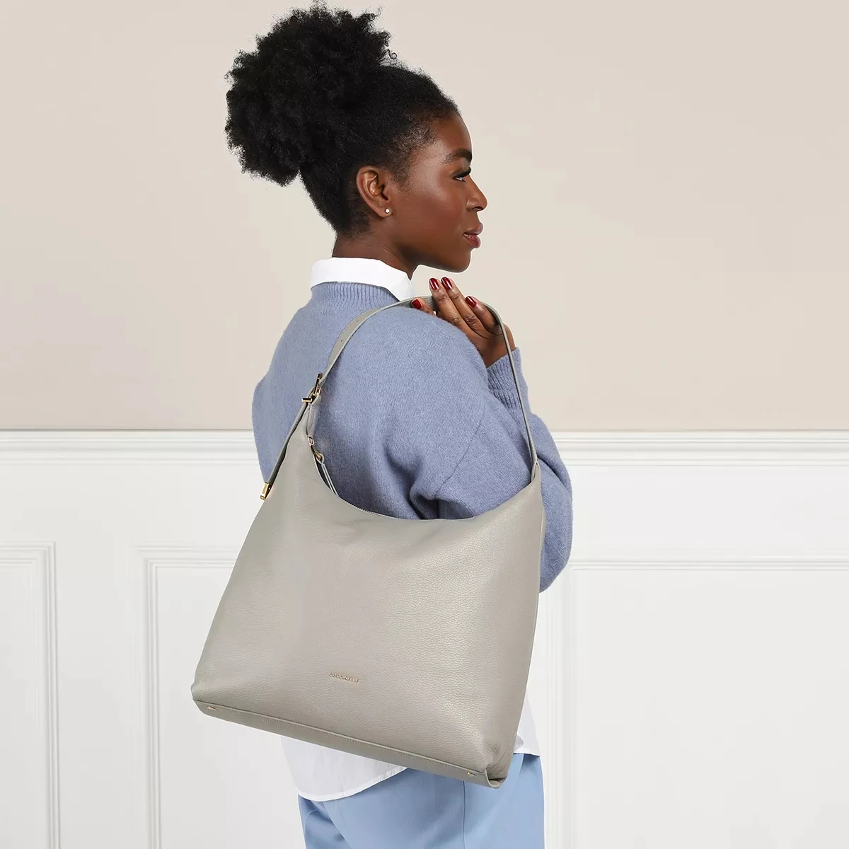 Coccinelle Gleen Stone Hobo Bag 5 Coccinelle Gleen Stone Hobo Bag – Bild 3