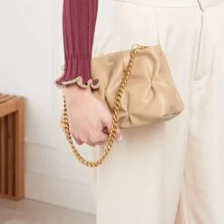 Coccinelle Ophelie Goodie Toasted Pochette -Modetaschengeschäft A0198953 Coccinelle position 2