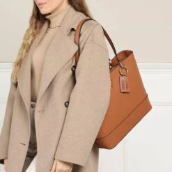 Guess Eco Alexie Elite Tote Cognac Tote -Modetaschengeschäft A0199906 Guess position 2