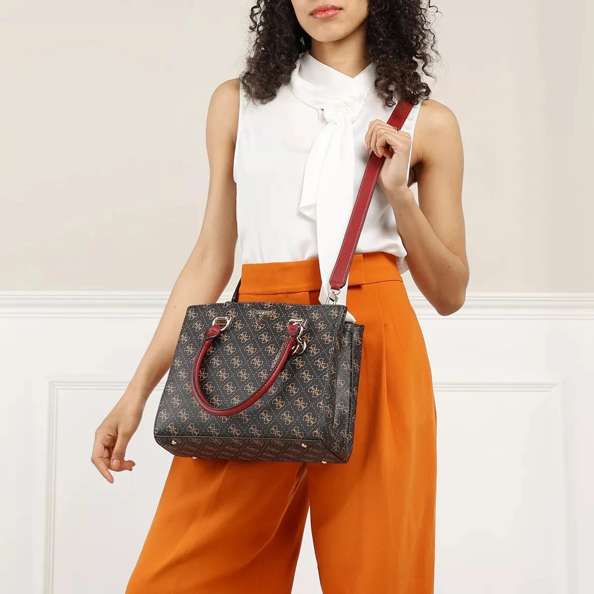 Guess Noelle Girlfriend Satchel Brown Tote 4 Guess Noelle Girlfriend Satchel Brown Tote – Bild 2