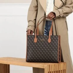 Guess Silvana Girlfriend Tote Brown Logo/Cognac Tote -Modetaschengeschäft A0201112 Guess position 2