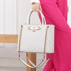 Guess Izzy High Society Carryall Dove Logo Tote 10 Guess Izzy High Society Carryall Dove Logo Tote -Modetaschengeschäft A0201118 2