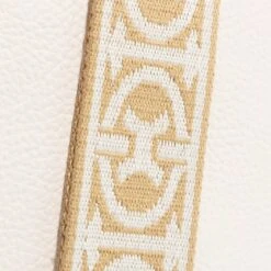 Coccinelle Beat Soft Ribb Coconut Milk Camera Bag 10 Coccinelle Beat Soft Ribb Coconut Milk Camera Bag -Modetaschengeschäft A0202202 Coccinelle position 5