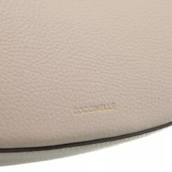 Coccinelle Merveille Powder Pink Crossbody Bag 12 Coccinelle Merveille Powder Pink Crossbody Bag -Modetaschengeschäft A0202212 Coccinelle position 5