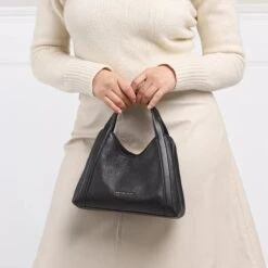 MICHAEL Michael Kors Rosemary Small Convertible Messenger Black Satchel 12 MICHAEL Michael Kors Rosemary Small Convertible Messenger Black Satchel -Modetaschengeschäft A0203047 MichaelMichaelKors position 2 1