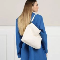 Coccinelle Estelle Coconut Milk Hobo Bag -Modetaschengeschäft A0203523 Coccinelle 3