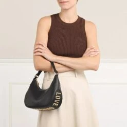 LOVE MOSCHINO Giant Avorio Crossbody Bag -Modetaschengeschäft A0208656 MODEL FIRST