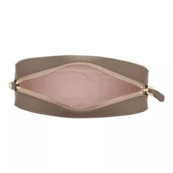 Coccinelle Tebe Warm Taupe Camera Bag -Modetaschengeschäft A0211363 PDP 19