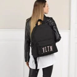 Valentino Garavani VLTN Backpack Black Rucksack -Modetaschengeschäft A0212730 ValentinoGaravani 2 1