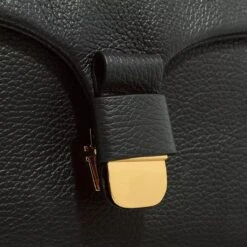 Coccinelle Ofirenze Soft Noir Crossbody Bag 12 Coccinelle Ofirenze Soft Noir Crossbody Bag -Modetaschengeschäft A0213012 PDP 10