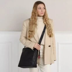 Friendship Black Tote -Modetaschengeschäft A0213300 MicMacBags position 3